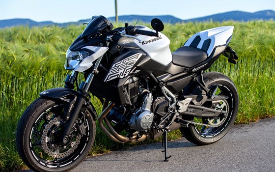 Umgebautes Motorrad Kawasaki Z650 von Eichenberger Zweirad-Sport - Bild 9 Umgebautes Motorrad Kawasaki Z650 von Eichenberger Zweirad-Sport - Bild 9