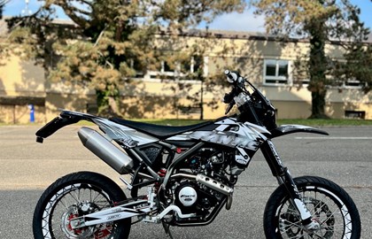 Fantic XMF 125 Performance Custom Bike