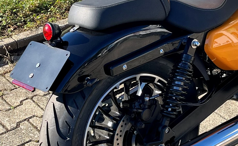 Umbgebautes Motorrad Hanway B15 Bild 13: Umbgebautes Motorrad Hanway B15