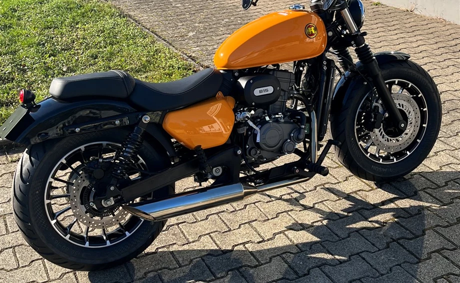 Umbgebautes Motorrad Hanway B15 Bild 2: Umbgebautes Motorrad Hanway B15