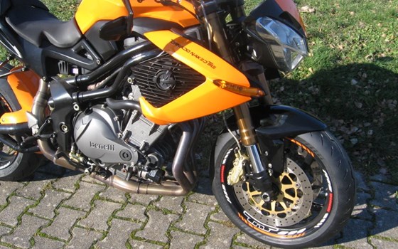Umgebautes Motorrad Benelli TNT 899 von Bike Performance by Joachim Fegert - Bild 3 Umgebautes Motorrad Benelli TNT 899 von Bike Performance by Joachim Fegert - Bild 3