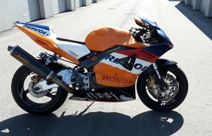 Honda CBR 900 RR Fireblade Custom Bike