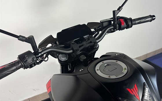 Umgebautes Motorrad Yamaha MT-125 von Zweirad Zentrum Fernwald - Bild 19