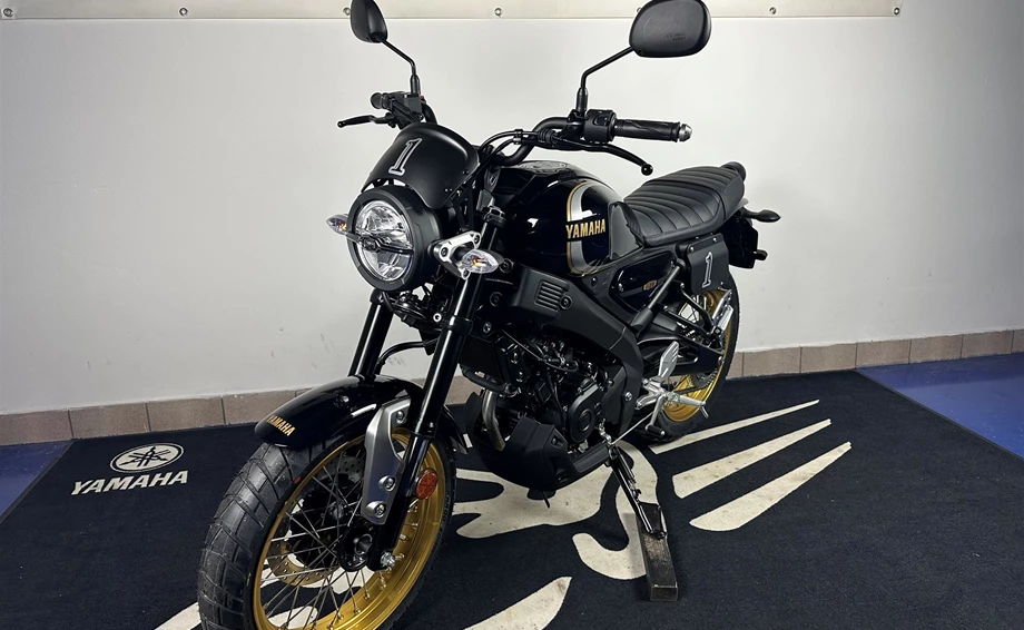Umbgebautes Motorrad Yamaha XSR125 Legacy Bild 9: Umbgebautes Motorrad Yamaha XSR125 Legacy