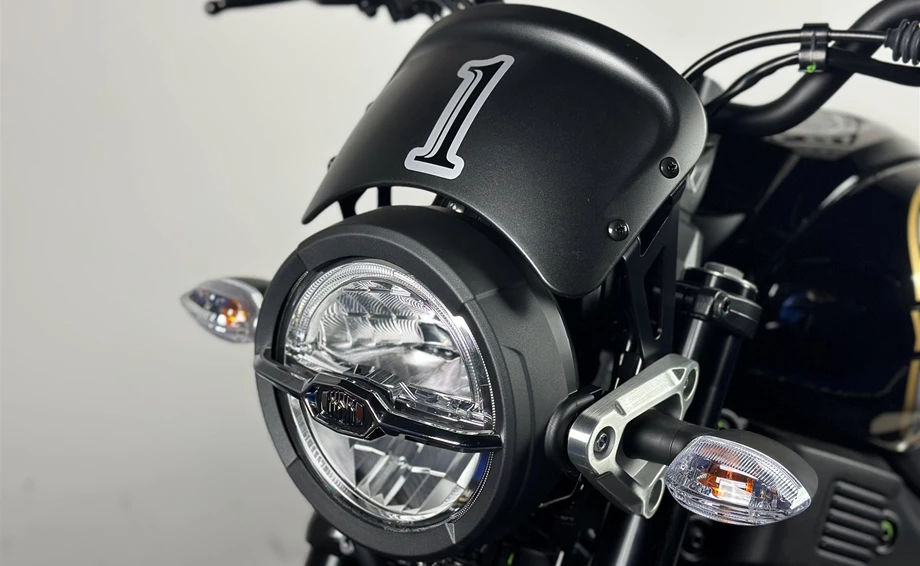 Umbgebautes Motorrad Yamaha XSR125 Legacy Bild 10: Umbgebautes Motorrad Yamaha XSR125 Legacy