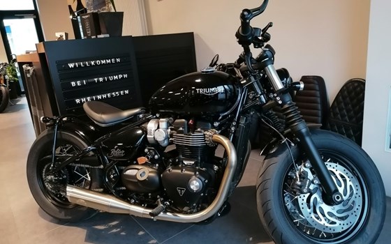 Umgebautes Motorrad Triumph Bonneville Bobber von Kfz- und Zweirad-Technik Marcel Schmidt - Bild 1 Umgebautes Motorrad Triumph Bonneville Bobber von Kfz- und Zweirad-Technik Marcel Schmidt - Bild 1