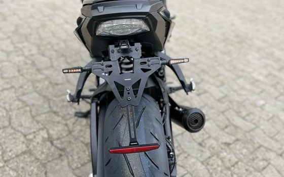 Umgebautes Motorrad Suzuki GSX-S1000 von Motor-Service-Hohls - Bild 3 Umgebautes Motorrad Suzuki GSX-S1000 von Motor-Service-Hohls - Bild 3