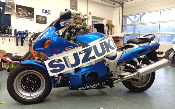 Umgebautes Motorrad Suzuki Hayabusa von Motorrad Härtel - Bild 11 Umgebautes Motorrad Suzuki Hayabusa von Motorrad Härtel - Bild 11