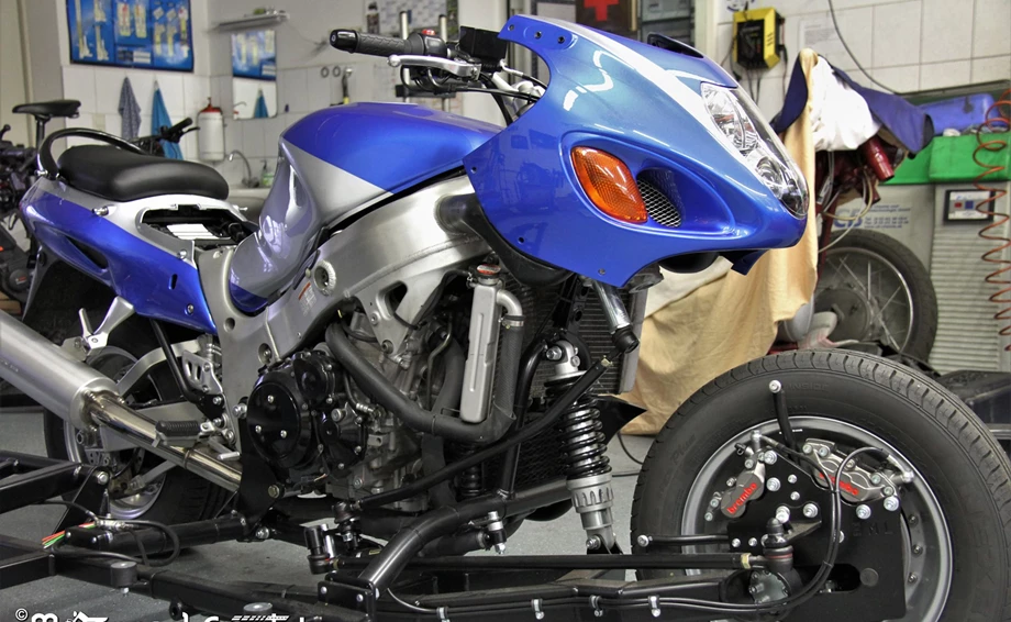 Umbgebautes Motorrad Suzuki Hayabusa Bild 23: Umbgebautes Motorrad Suzuki Hayabusa