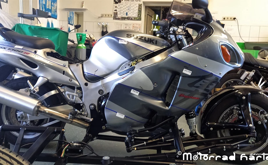 Umbgebautes Motorrad Suzuki Hayabusa Bild 5: Umbgebautes Motorrad Suzuki Hayabusa