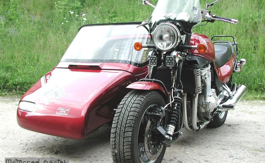 Umbgebautes Motorrad Suzuki GSX 1100G Bild 5: Umbgebautes Motorrad Suzuki GSX 1100G