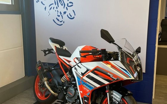 Umgebautes Motorrad KTM RC 125 von Motorrad-Molitor GmbH - Bild 1 Umgebautes Motorrad KTM RC 125 von Motorrad-Molitor GmbH - Bild 1