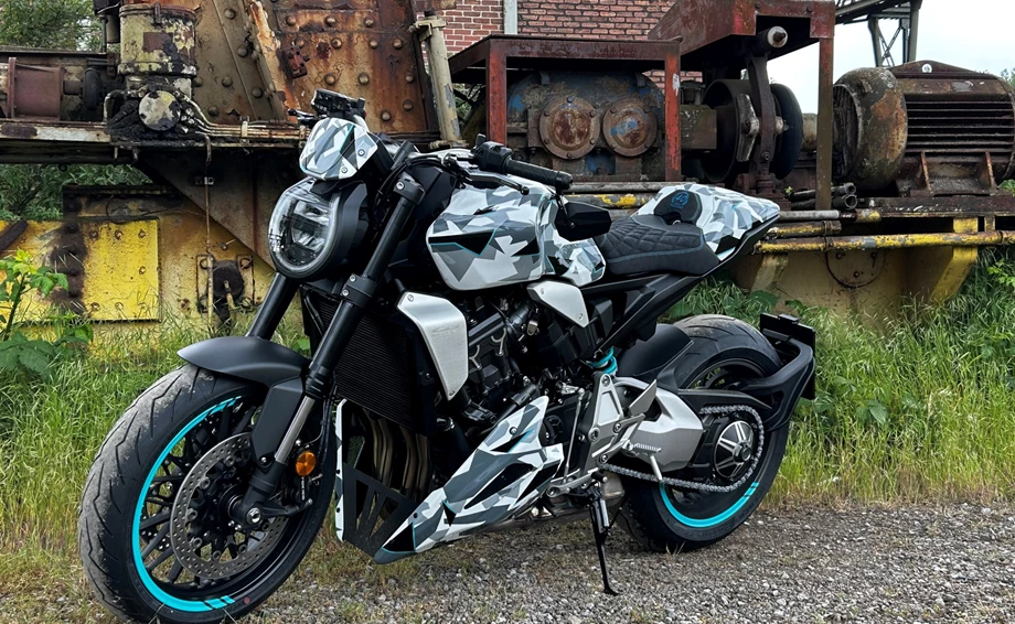 Umbgebautes Motorrad Honda CB1000R+ Bild 1: Umbgebautes Motorrad Honda CB1000R+