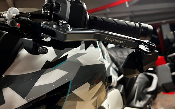 Umgebautes Motorrad Honda CB1000R+ von Tempo-Zweirad-Treff GmbH - Bild 16