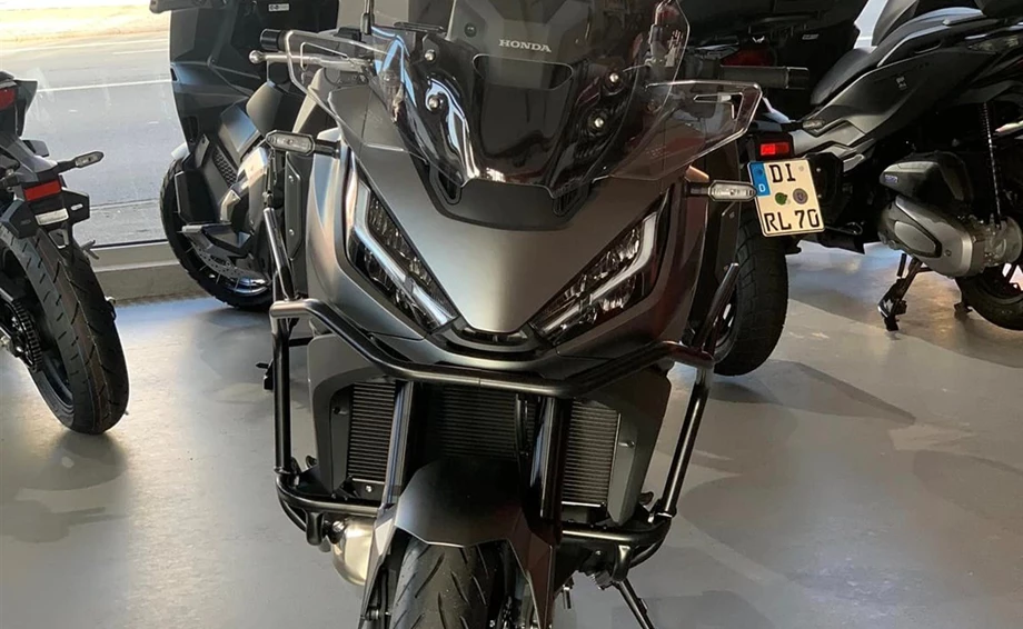 Umbgebautes Motorrad Honda NT1100 DCT Bild 7: Umbgebautes Motorrad Honda NT1100 DCT