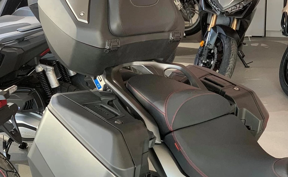 Umbgebautes Motorrad Honda NT1100 DCT Bild 8: Umbgebautes Motorrad Honda NT1100 DCT