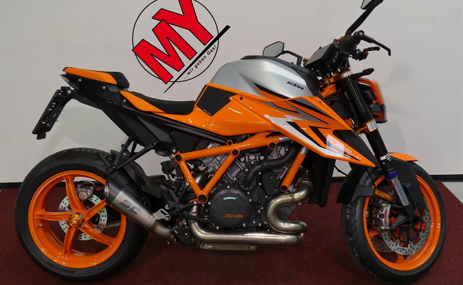 Umbgebautes Motorrad KTM 1290 Super Duke R EVO Bild 1: Umbgebautes Motorrad KTM 1290 Super Duke R EVO