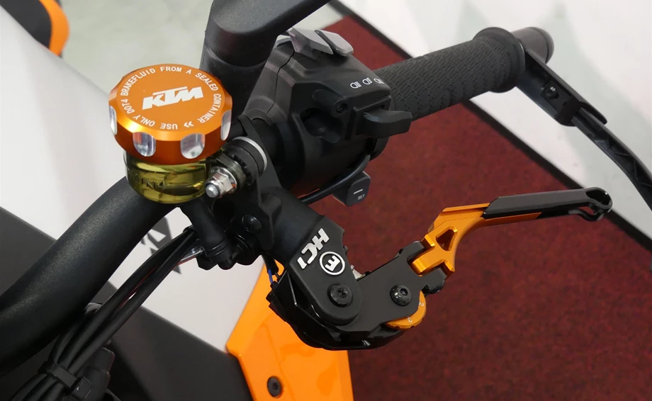 Umbgebautes Motorrad KTM 1290 Super Duke R EVO Bild 14: Umbgebautes Motorrad KTM 1290 Super Duke R EVO