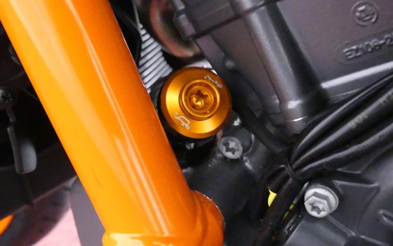 Umgebautes Motorrad KTM 1290 Super Duke R EVO von MotoYama GmbH - Bild 17 Umgebautes Motorrad KTM 1290 Super Duke R EVO von MotoYama GmbH - Bild 17