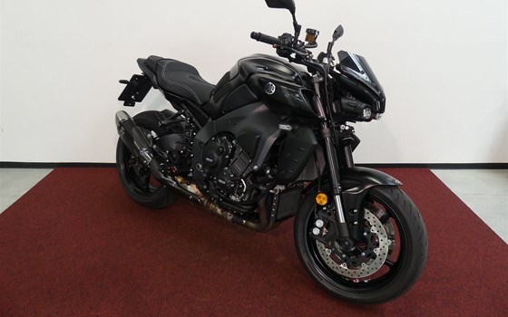 Umgebautes Motorrad Yamaha MT-10 von MotoYama GmbH - Bild 2 Umgebautes Motorrad Yamaha MT-10 von MotoYama GmbH - Bild 2