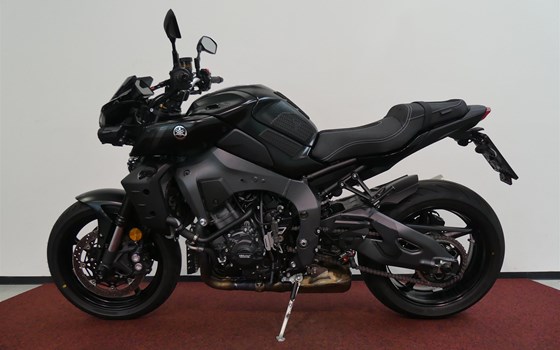 Umgebautes Motorrad Yamaha MT-10 von MotoYama GmbH - Bild 5 Umgebautes Motorrad Yamaha MT-10 von MotoYama GmbH - Bild 5