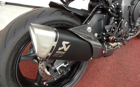 Umgebautes Motorrad Yamaha MT-10 von MotoYama GmbH - Bild 9 Umgebautes Motorrad Yamaha MT-10 von MotoYama GmbH - Bild 9