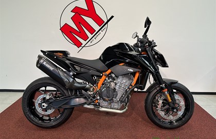 KTM 890 Duke R Custom Bike KTM 890 Duke R Custom Bike