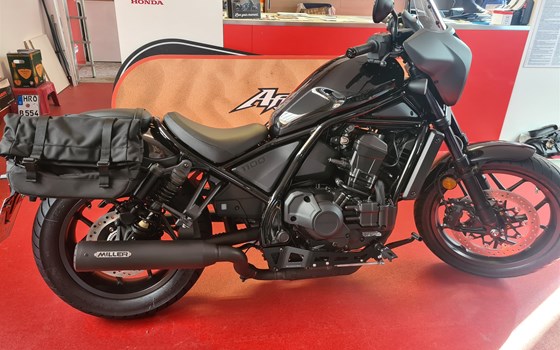 Umgebautes Motorrad Honda CMX1100 Rebel DCT von Motorradcenter GmbH Rostock - Bild 1 Umgebautes Motorrad Honda CMX1100 Rebel DCT von Motorradcenter GmbH Rostock - Bild 1