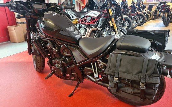 Umgebautes Motorrad Honda CMX1100 Rebel DCT von Motorradcenter GmbH Rostock - Bild 6 Umgebautes Motorrad Honda CMX1100 Rebel DCT von Motorradcenter GmbH Rostock - Bild 6