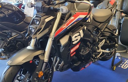 Suzuki GSX-S950 Custom Bike Suzuki GSX-S950 Custom Bike
