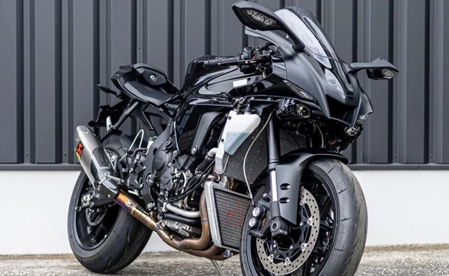 Details zum Custom-Bike Yamaha R1 des Händlers Yamaha Zentrum Nürnberg