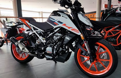 KTM 125 Duke Custom Bike