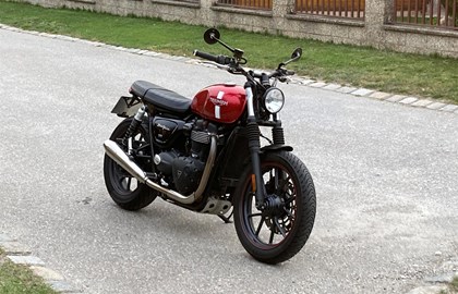 Triumph Street Twin Custom Bike