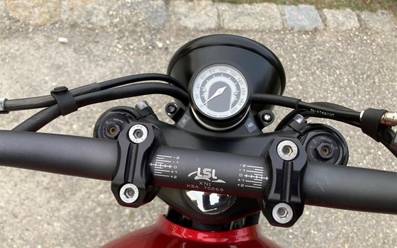 Umgebautes Motorrad Triumph Street Twin von superlulu - Bild 3 Umgebautes Motorrad Triumph Street Twin von superlulu - Bild 3