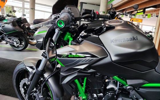 Umgebautes Motorrad Kawasaki Z650 von Zweirad Waibel GmbH & Co. KG - Bild 5 Umgebautes Motorrad Kawasaki Z650 von Zweirad Waibel GmbH & Co. KG - Bild 5