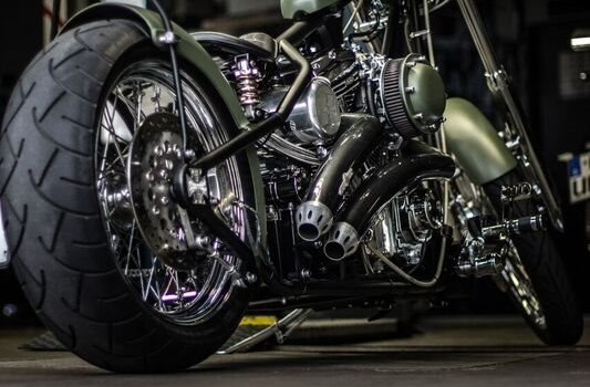 Umgebautes Motorrad Harley-Davidson Custom Bike von BLACK BIKE CRAFTRÄDER - Bild 2 Umgebautes Motorrad Harley-Davidson Custom Bike von BLACK BIKE CRAFTRÄDER - Bild 2
