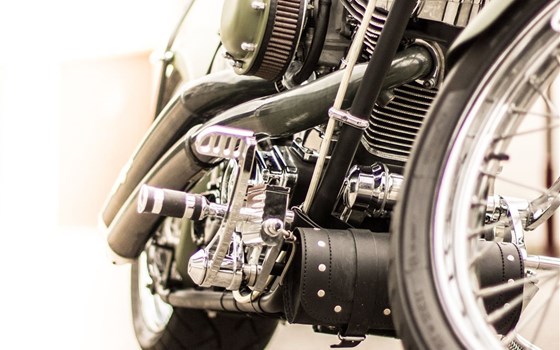 Umgebautes Motorrad Harley-Davidson Custom Bike von BLACK BIKE CRAFTRÄDER - Bild 3 Umgebautes Motorrad Harley-Davidson Custom Bike von BLACK BIKE CRAFTRÄDER - Bild 3