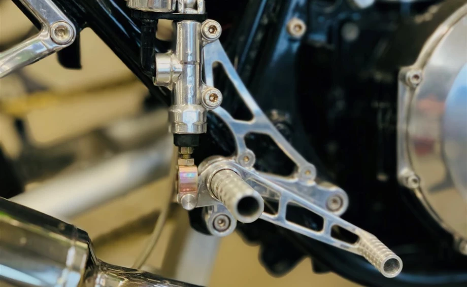 Umbgebautes Motorrad Kawasaki GPZ 1100 Bild 4: Umbgebautes Motorrad Kawasaki GPZ 1100