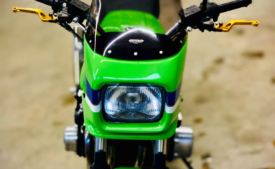Umbgebautes Motorrad Kawasaki GPZ 1100 Bild 5: Umbgebautes Motorrad Kawasaki GPZ 1100