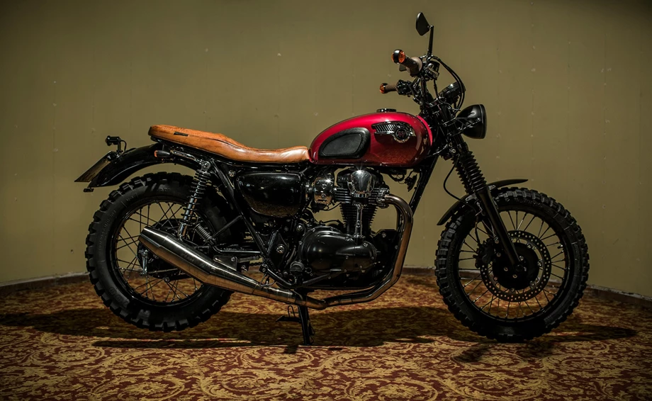 Umbgebautes Motorrad Kawasaki W800 Bild 1: Umbgebautes Motorrad Kawasaki W800