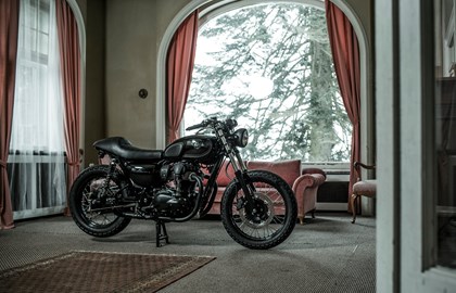 Kawasaki W800 Custom Bike Kawasaki W800 Custom Bike
