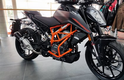 KTM 390 Duke Custom Bike