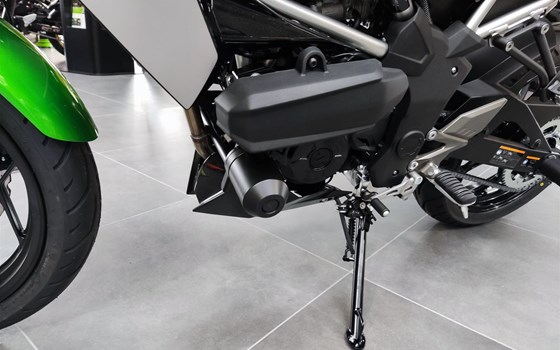 Umgebautes Motorrad Kawasaki Z125 von Zweirad Waibel GmbH & Co. KG - Bild 7 Umgebautes Motorrad Kawasaki Z125 von Zweirad Waibel GmbH & Co. KG - Bild 7
