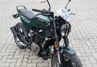 Husqvarna Svartpilen 401