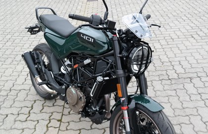 Husqvarna Svartpilen 401 Custom Bike