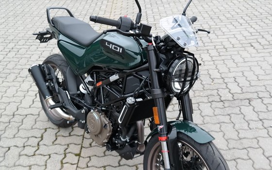 Umgebautes Motorrad Husqvarna Svartpilen 401 von Fahrzeuge Haupt GmbH - Bild 1 Umgebautes Motorrad Husqvarna Svartpilen 401 von Fahrzeuge Haupt GmbH - Bild 1