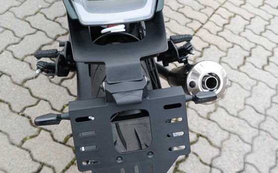 Umgebautes Motorrad Husqvarna Svartpilen 401 von Fahrzeuge Haupt GmbH - Bild 5 Umgebautes Motorrad Husqvarna Svartpilen 401 von Fahrzeuge Haupt GmbH - Bild 5
