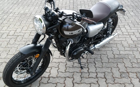 Umgebautes Motorrad Kawasaki W800 von Fahrzeuge Haupt GmbH - Bild 10 Umgebautes Motorrad Kawasaki W800 von Fahrzeuge Haupt GmbH - Bild 10