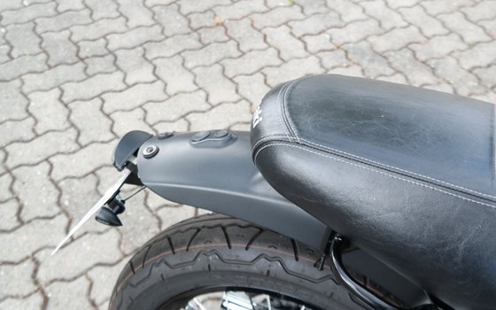 Umgebautes Motorrad Kawasaki W800 von Fahrzeuge Haupt GmbH - Bild 13 Umgebautes Motorrad Kawasaki W800 von Fahrzeuge Haupt GmbH - Bild 13