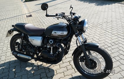 Kawasaki W800 Custom Bike Kawasaki W800 Custom Bike